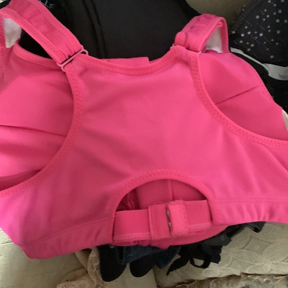 Zyia sports bra size ext large Red or Black or pink - Picture 6 of 6